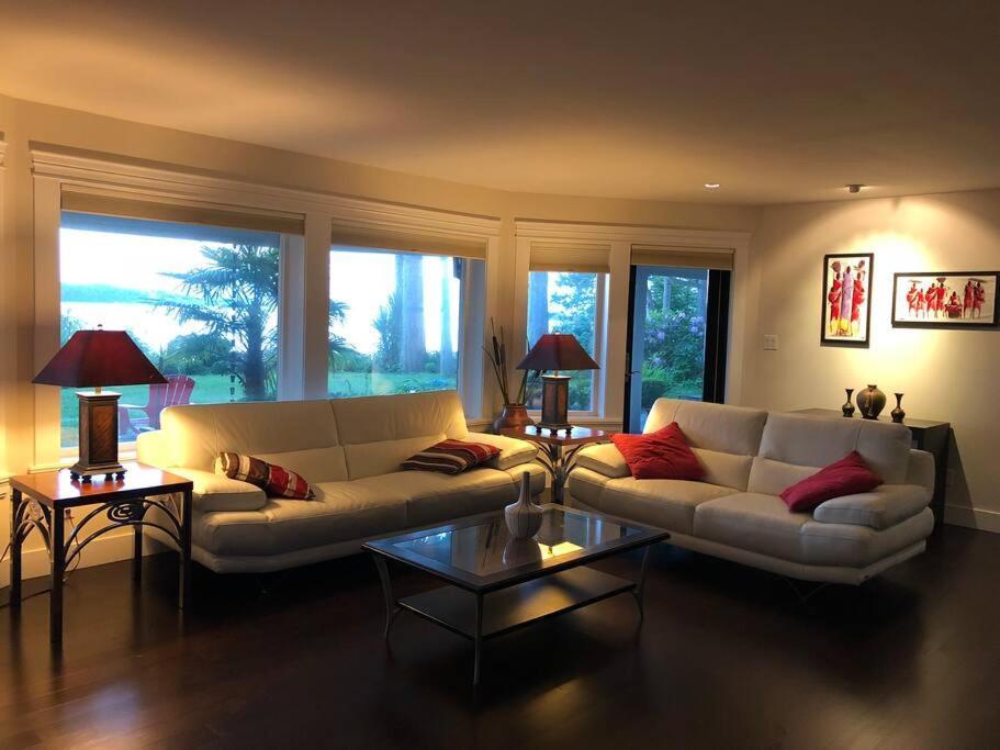 Saanichton Waterfront 2Br Suite With Superb Views Zewnętrze zdjęcie