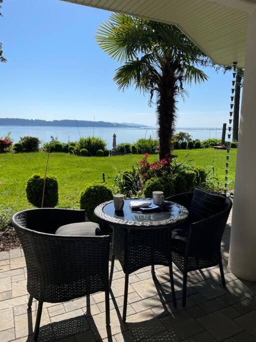 Saanichton Waterfront 2Br Suite With Superb Views Zewnętrze zdjęcie